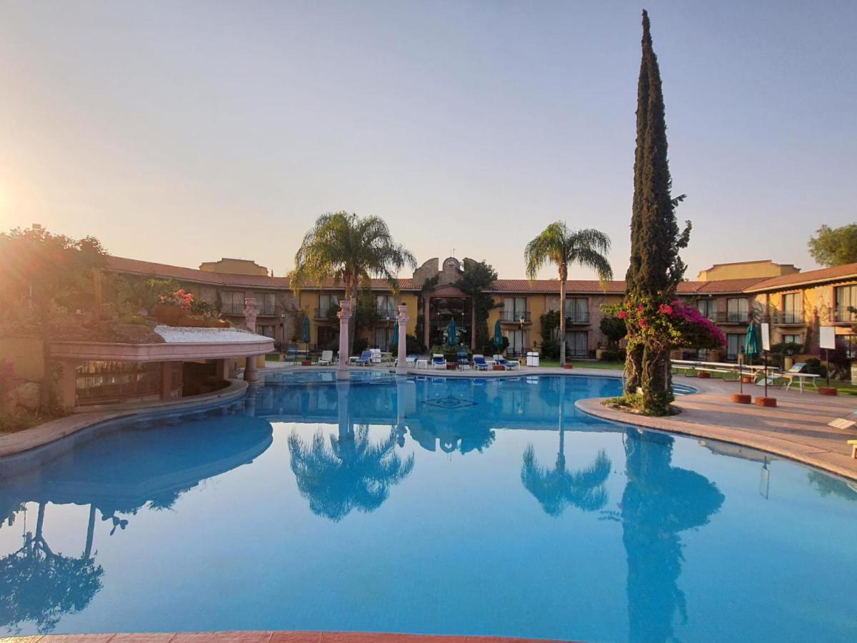 Gran Hotel Hacienda De La Noria Aguascalientes Kültér fotó The pool at the hotel