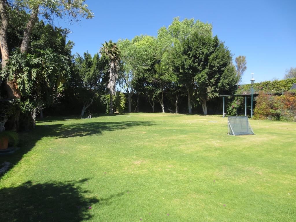 Gran Hotel Hacienda De La Noria Aguascalientes Kültér fotó The lawn at the center of the campus